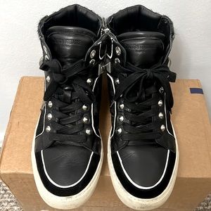 Ladies Zadig high tops, still in amazing condition! Real leather